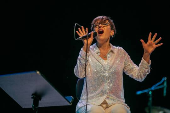 Lorena Astudillo en: Canciones que hacen bien