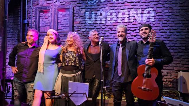 Una noche griega - Walter Romero, Patricia Malanca, Juan Bonaudi, Alexia Glinatsis y Hernan Reinaudo